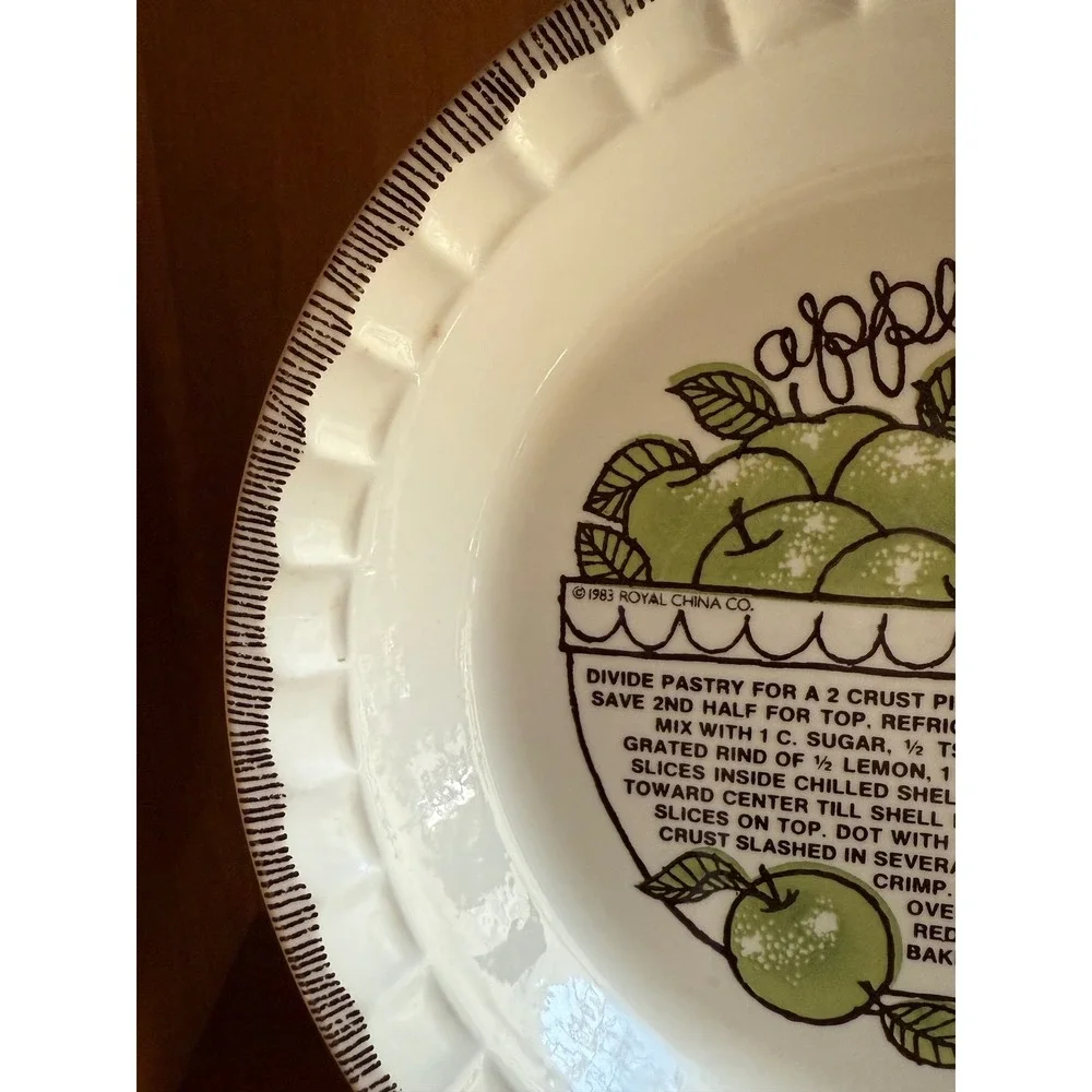 Vintage 1983 Royal China Co Country Harvest Apple Pie Recipe Plate 11 Inch USA